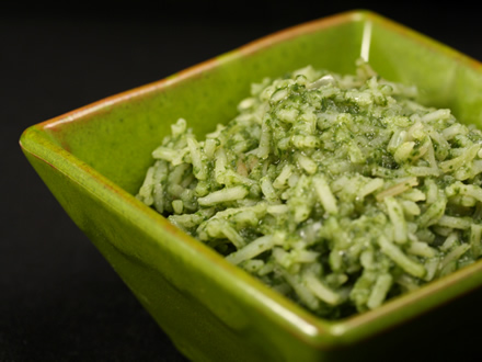 Aromatic and Succulent Mexican-Style Green Rice (Arroz Verde)